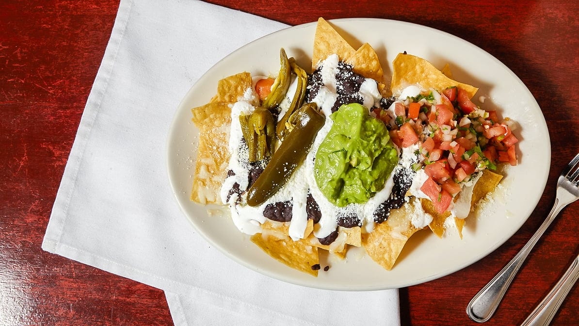69. Nachos Sin Carne.
