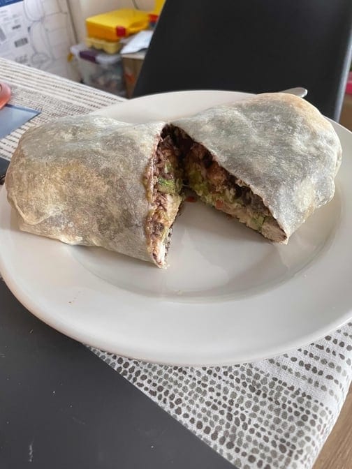 32. Burrito De Pollo a La Brasa.